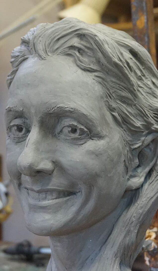 Ritratto scultoreo di un volto femminile