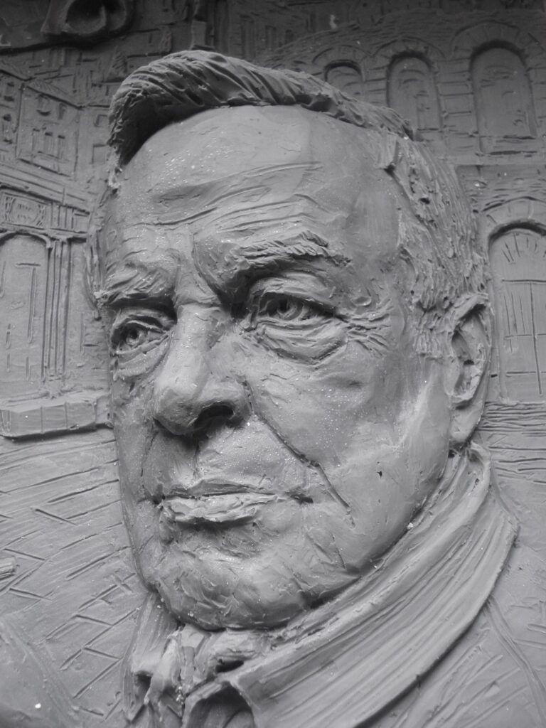 Ritratto scultoreo del Maestro Franco Zeffirelli