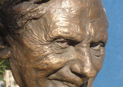 Arte Sacra Ritratto in bronzo Papa Benedetto XVI