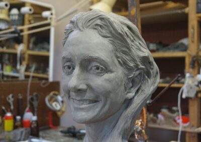 Ritratto scultoreo di un volto femminile